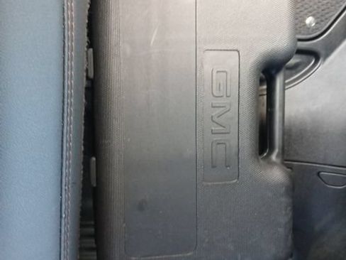 Used 2025 GMC Sierra 2500 AT4 w/ AT4 Premium Plus Package AWD/4WD image 18