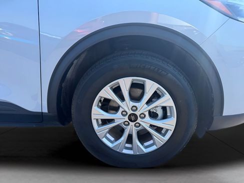 Used 2025 Ford Escape Active FWD image 11
