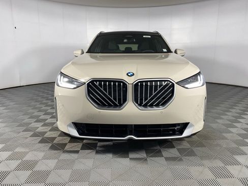 New 2026 BMW X3 xDrive30 w/ Premium Package image 2