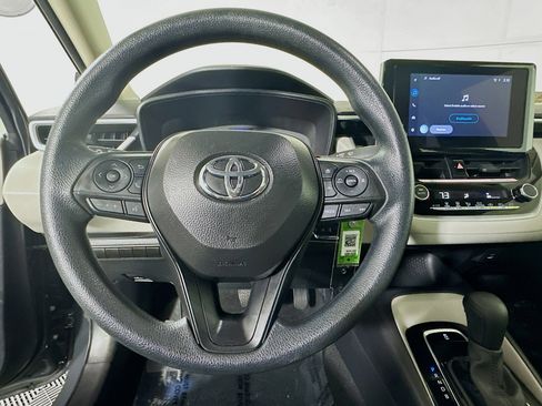 Used 2025 Toyota Corolla LE image 15
