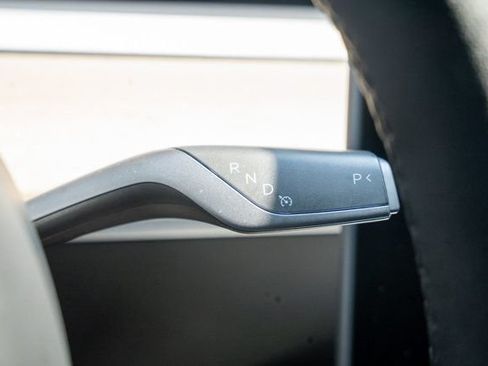 Used 2023 Tesla Model Y AWD image 23