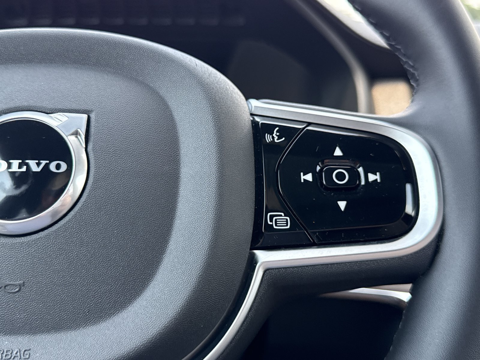 Certified 2026 Volvo XC90 B6 Plus AWD/4WD image 19