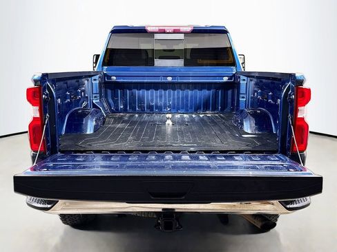 Used 2020 Chevrolet Silverado 2500 LTZ w/ LTZ Premium Package AWD/4WD image 25