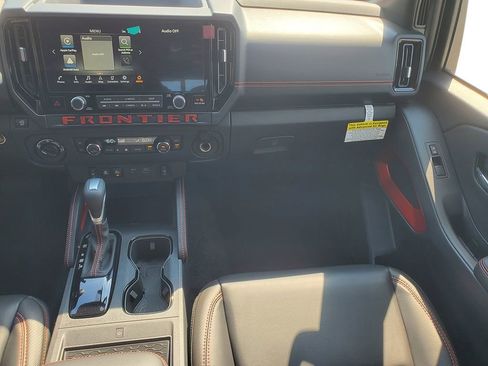 New 2025 Nissan Frontier PRO-4X w/ Pro Premium Package image 12