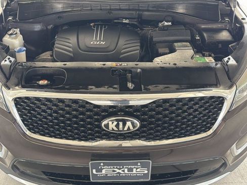 Used 2017 Kia Sorento EX FWD image 24