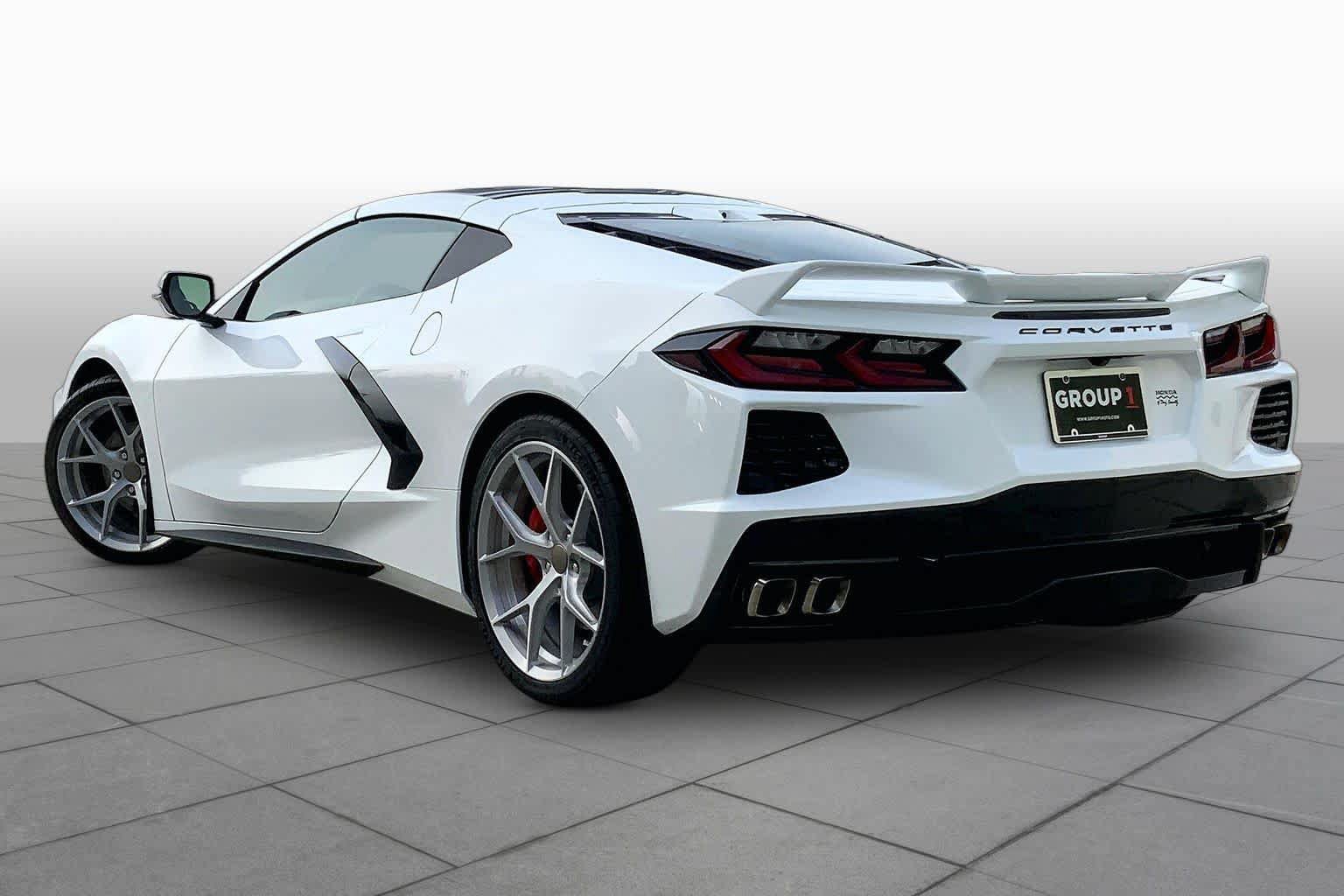 Used 2021 Chevrolet Corvette Stingray Preferred Cpe w/ Engine Appearance Package RWD image 23