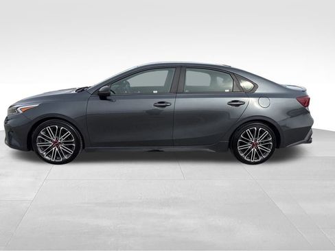 Used 2022 Kia Forte GT image 2