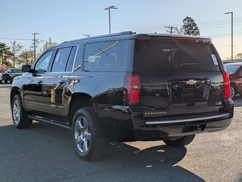 Used 2020 Chevrolet Suburban Premier image 7