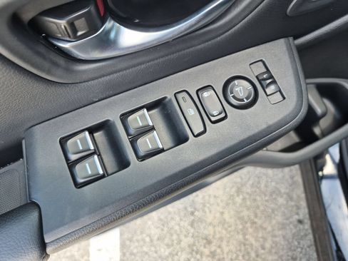 Used 2024 Honda Pilot EX-L image 11