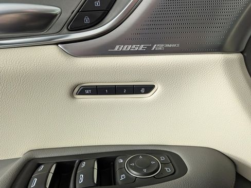 Used 2023 Cadillac XT5 Premium Luxury image 10