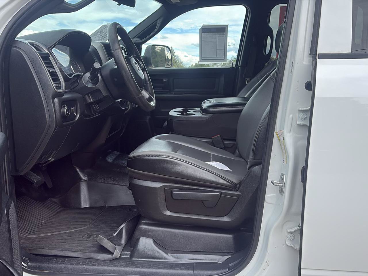Used 2022 RAM 2500 Tradesman AWD/4WD image 11