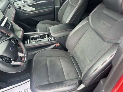 Used 2025 Ford Explorer ST w/ Sun And Sound Package image 17