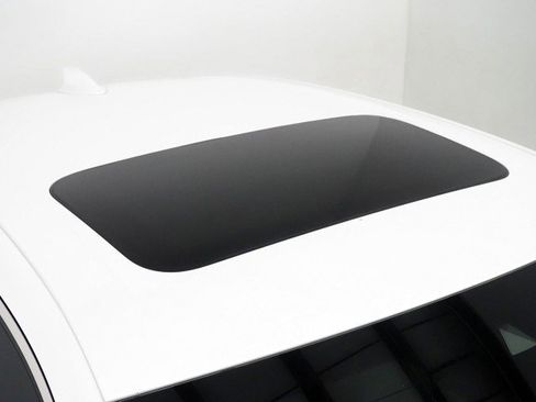 Used 2023 Acura TLX FWD w/Technology Package image 4