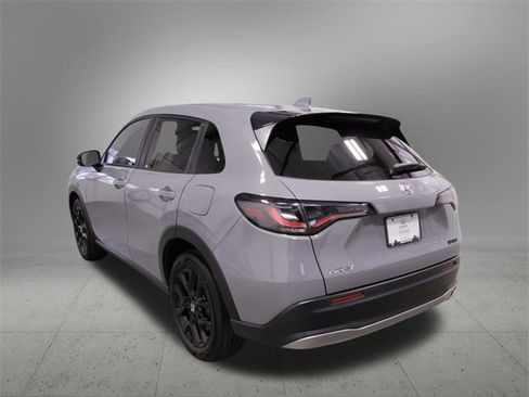 Certified 2024 Honda HR-V Sport image 4