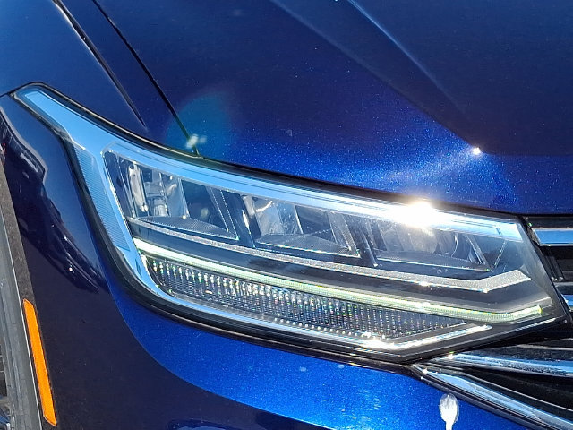 Used 2023 Volkswagen Tiguan SE FWD image 9
