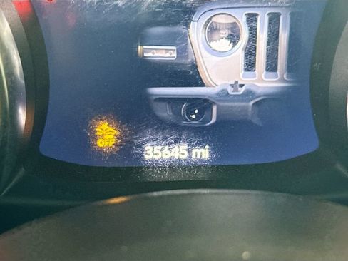 Used 2020 Jeep Wrangler Unlimited Sport AWD/4WD image 13