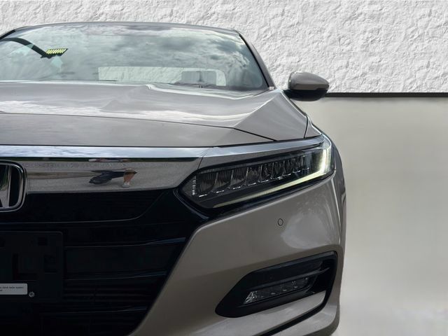 Used 2018 Honda Accord Touring image 9