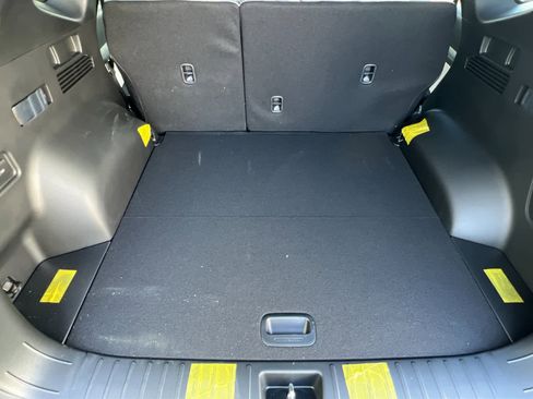 New 2025 Hyundai Tucson Limited image 15