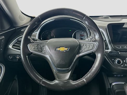 Used 2020 Chevrolet Malibu Premier FWD image 18