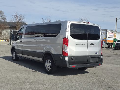 Used 2020 Ford Transit 350 XLT image 3