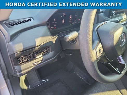 Used 2025 Honda Accord SE image 27