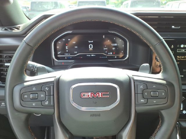 Used 2025 GMC Sierra 1500 AT4 w/ AT4 Premium Package AWD/4WD image 20