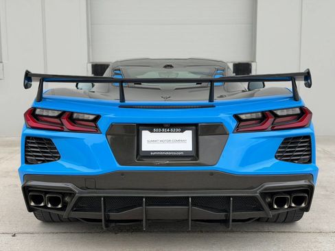 Used 2021 Chevrolet Corvette Stingray Premium Cpe w/ Z51 Performance Package RWD image 4