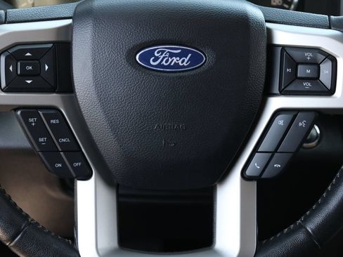 Used 2019 Ford F150 Lariat AWD/4WD image 17