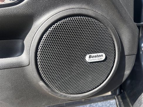 Used 2011 Chevrolet Camaro SS w/ LPO, Ground Effects Package RWD image 22