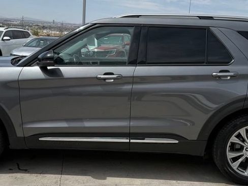 Used 2021 Ford Explorer Limited RWD image 6