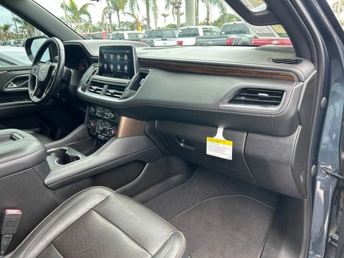 Used 2021 Chevrolet Suburban High Country RWD image 42