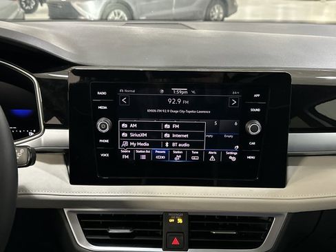 New 2026 Volkswagen Taos SE image 31