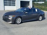 Used 2019 Toyota Camry LE image 4