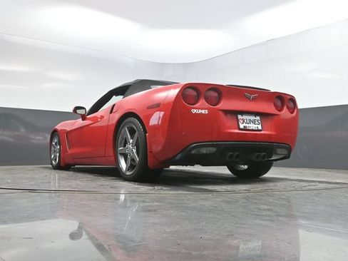 Used 2007 Chevrolet Corvette Convertible w/ Preferred Equipment Group RWD image 42