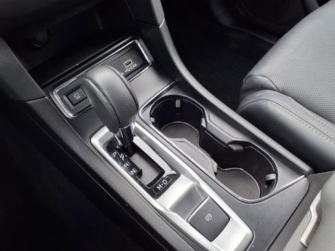 Used 2023 Subaru Ascent Limited w/ Technology Package image 21