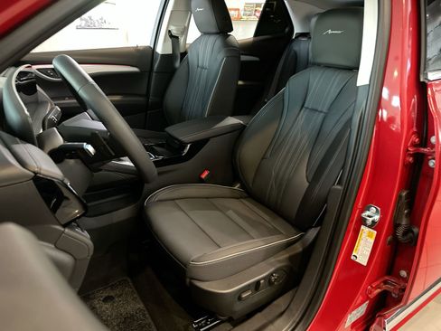 New 2025 Buick Envision Avenir image 11