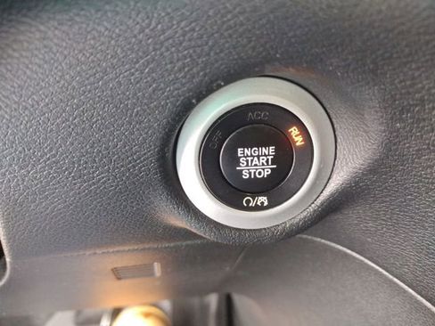 Used 2018 Chrysler Pacifica Touring Plus w/ S Appearance Package image 44