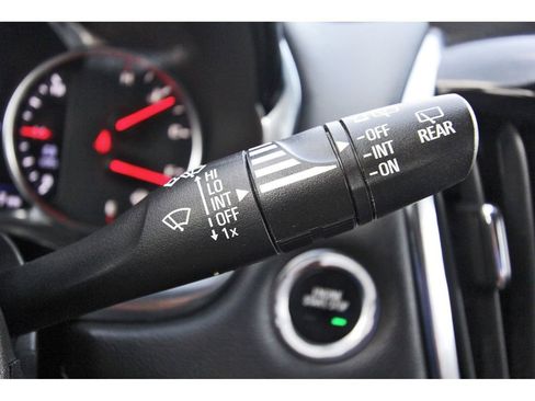 Used 2023 Chevrolet Traverse Premier w/ Redline Edition image 19