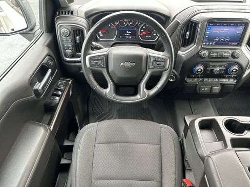 Used 2022 Chevrolet Silverado 1500 RST image 17