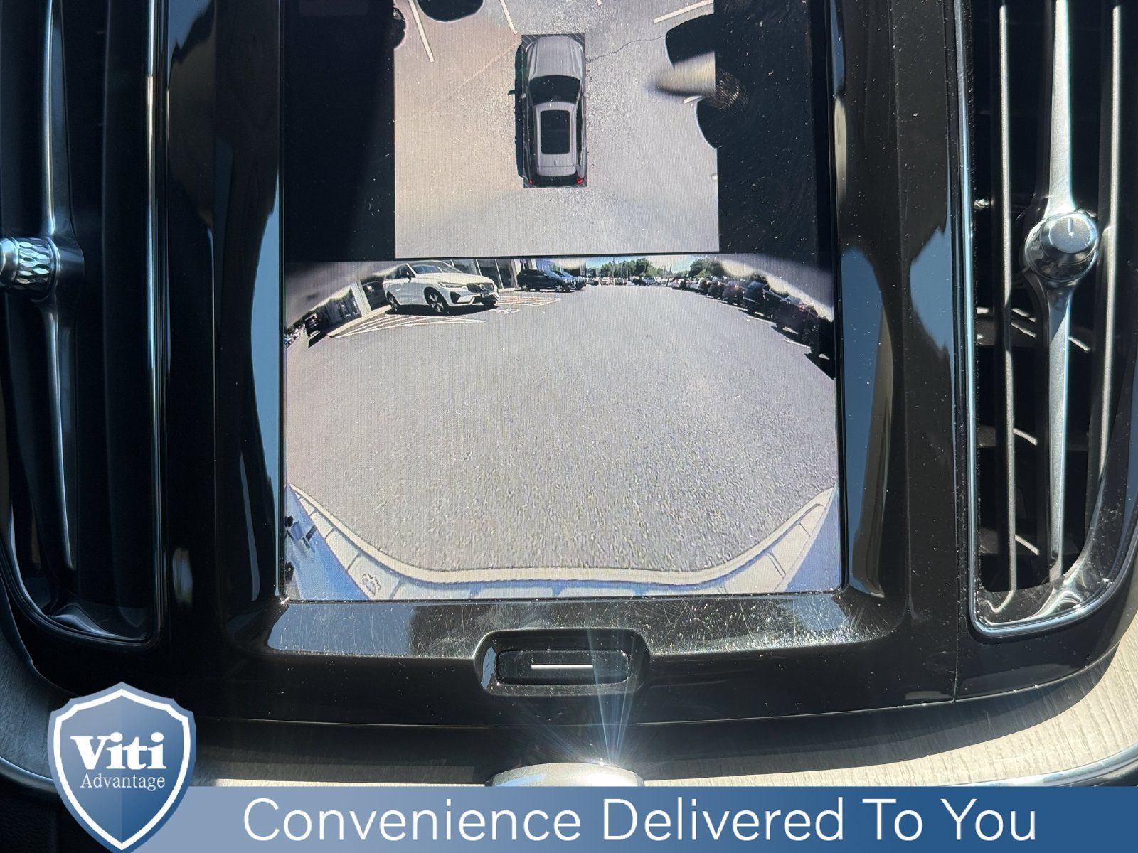 Certified 2025 Volvo XC60 T8 Plus w/ Protection Package Premier AWD/4WD image 34