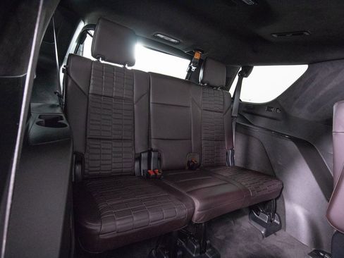 Used 2023 Cadillac Escalade V w/ LPO, ONYX Package image 18