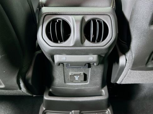 Used 2024 Jeep Wrangler Unlimited Sahara w/ Technology Group image 25