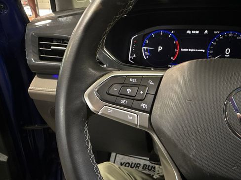 Used 2022 Volkswagen Taos SEL image 13