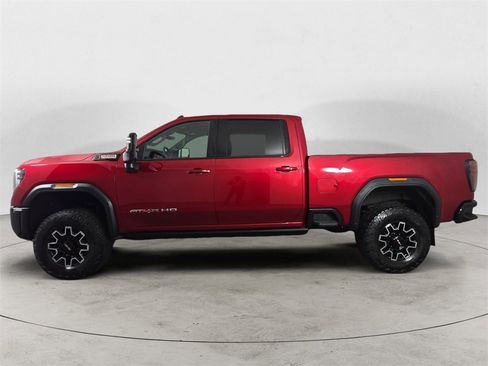 Certified 2024 GMC Sierra 2500 AT4X image 2
