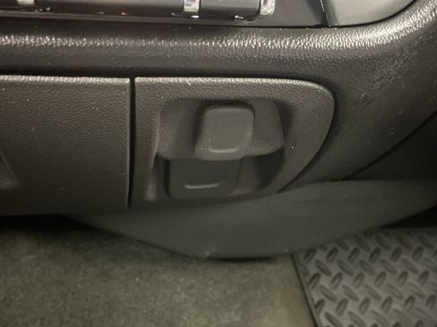 Used 2017 Chevrolet Silverado 1500 LT w/ All Star Edition image 20