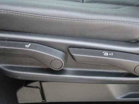 Used 2023 Chevrolet Tahoe LT image 38