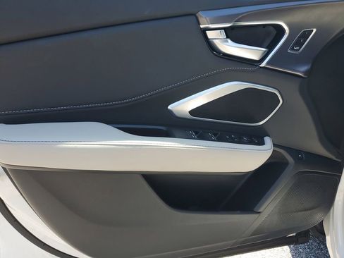 Certified 2025 Acura RDX SH-AWD image 18