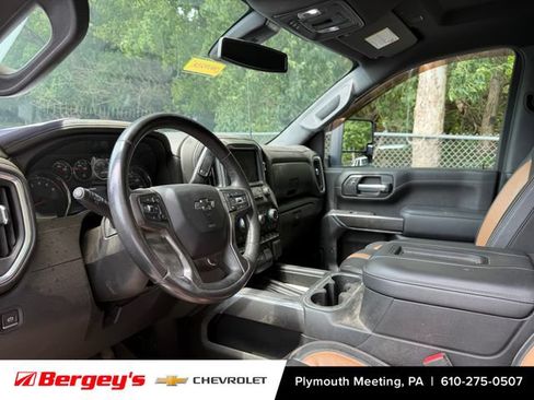 Used 2021 Chevrolet Silverado 2500 LTZ w/ Carhartt Edition AWD/4WD image 9