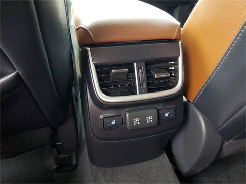 Used 2022 Subaru Outback Touring XT image 13