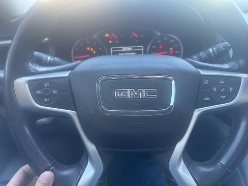 Used 2019 GMC Acadia SLT image 11